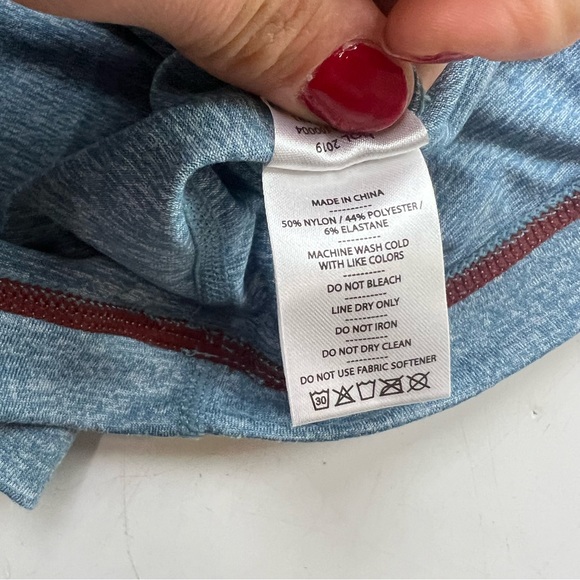 Rhone women’s blue shirt L L53-34 - Picture 6 of 6